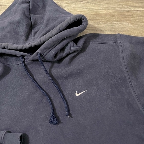 vintage nike y2k embroidered swoosh pullover hoodie - Picture 5 of 8